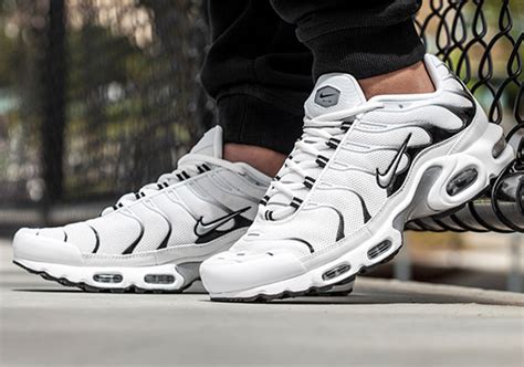 nike weis schwarz|Buy and Sell Nike Air Max Plus Sneakers .